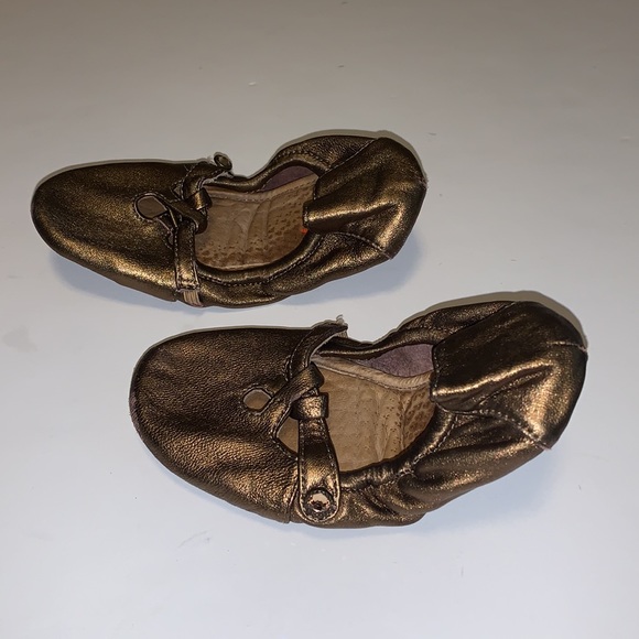 KORS Michael Kors “Petite Phoebe” Bronze Leather Ballet Flats - Girl’s Size 9 - Picture 4 of 8